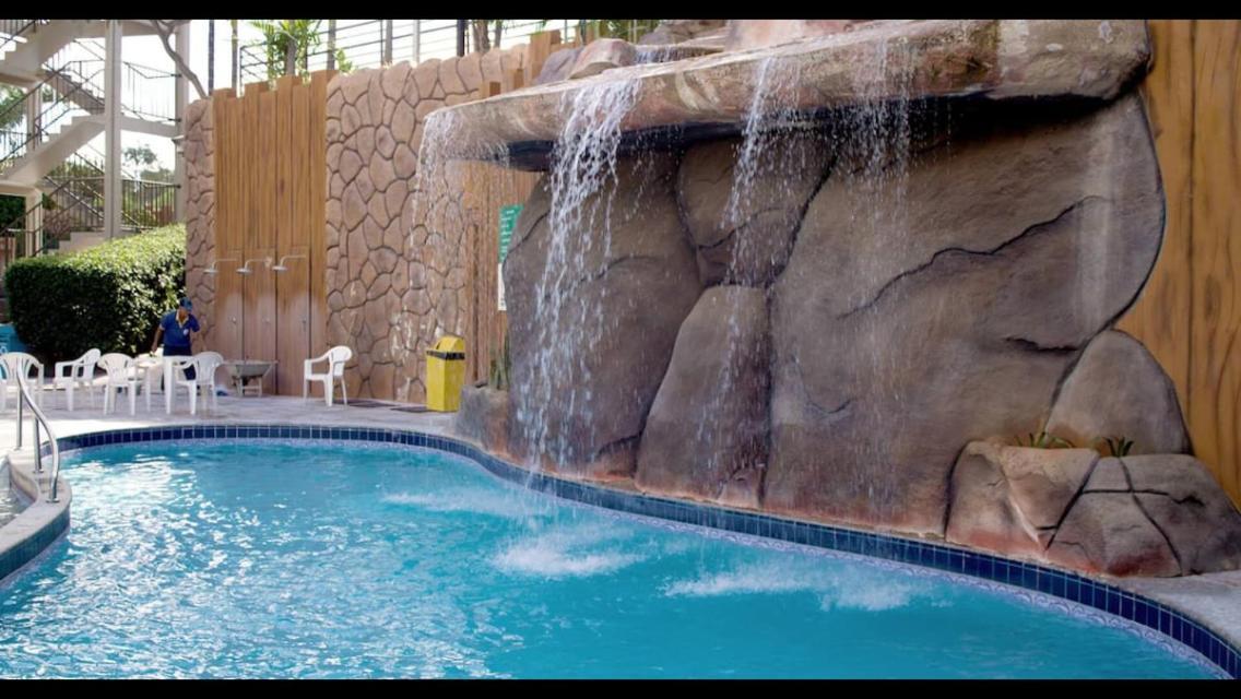 Hotel Golden Dolphin Com Cafe Da Manha! Piscinas 24H Caldas Novas Buitenkant foto